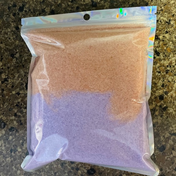 The Logic Is Erratic Bubbling Bath Salts (Last Rainforest) - Picture 3 of 3